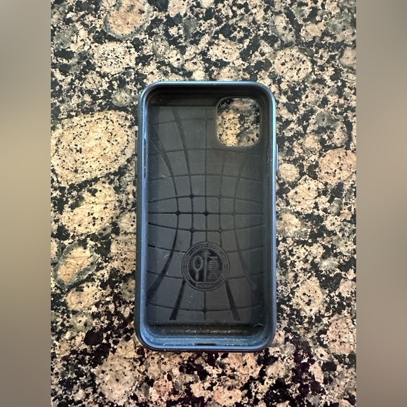 Spigen Slim Armor CS Designed for iPhone 11 Case - Black - Picture 4 of 4